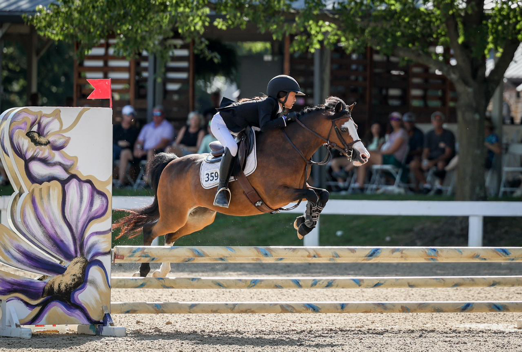 Ka-Chow goes clear! 💥 Cisy Zhou and Ka-Chow have a fast and clear jump ...