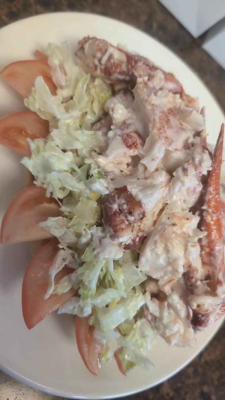 🦞 What do you know about a proper Lobster Roll?😜 | Acadian Fish & Chips ...
