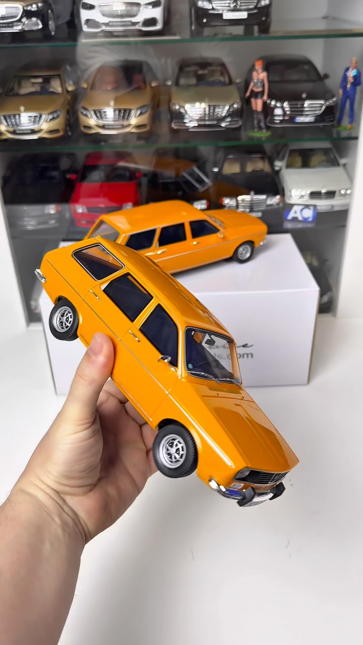 １／１８　　ルノー12 TS Renault 12 TS Break by Ottomobile 1/18 scale | AC Collection