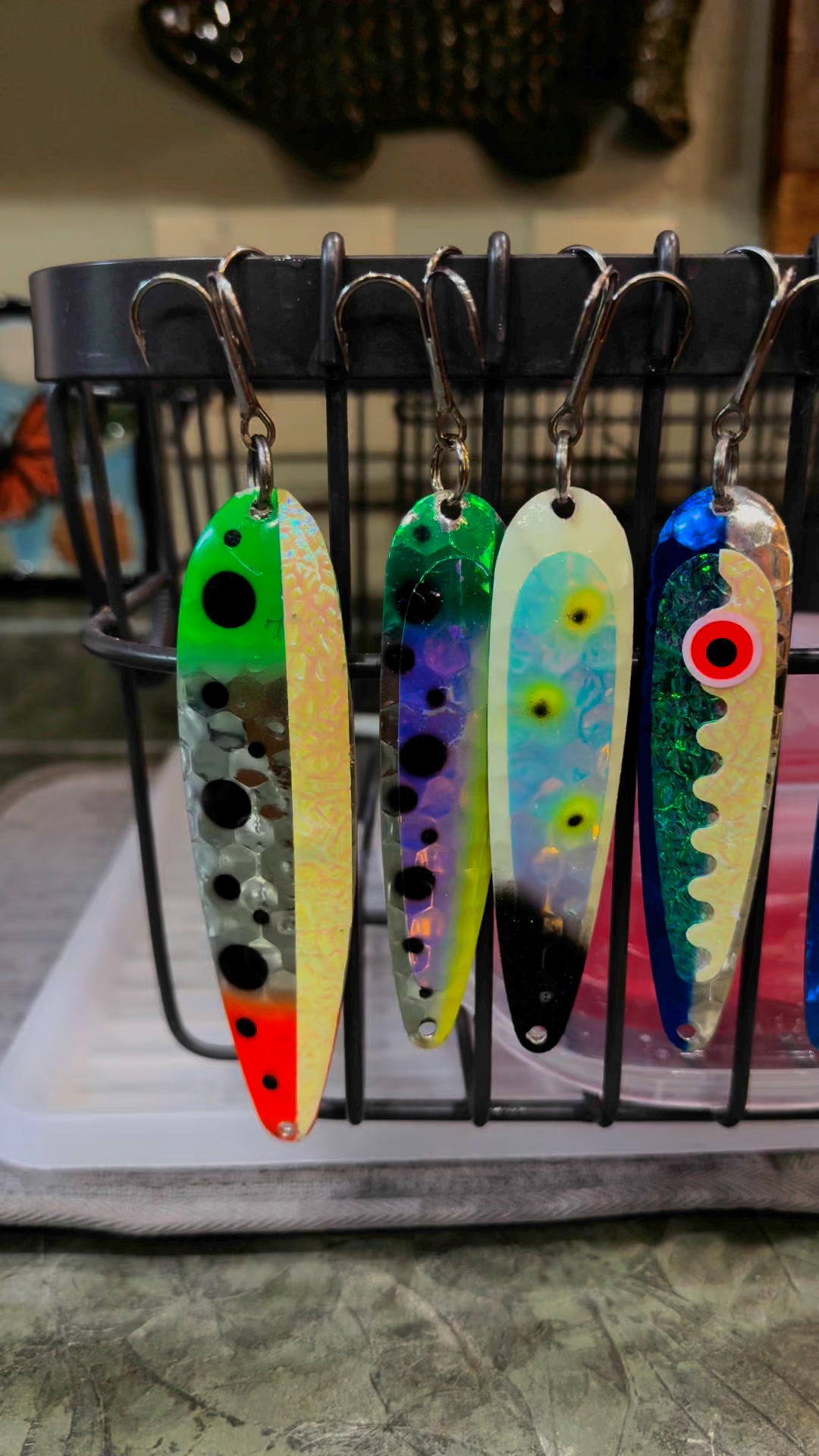 don schumacher fishing lures Bomber Badonk-A-Donk HP  White Water Outfitters It comes with 3/0 treble hooks and 370lb test belly swivel that is secured with a heavy duty through wire. Livingston Lures Shredder 53 Ghost