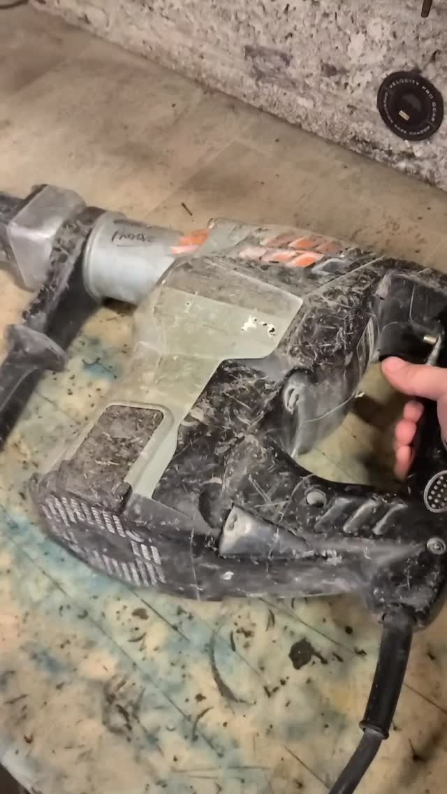 Quick Fix on a Hikoki hammer. The customer says the hammer is a