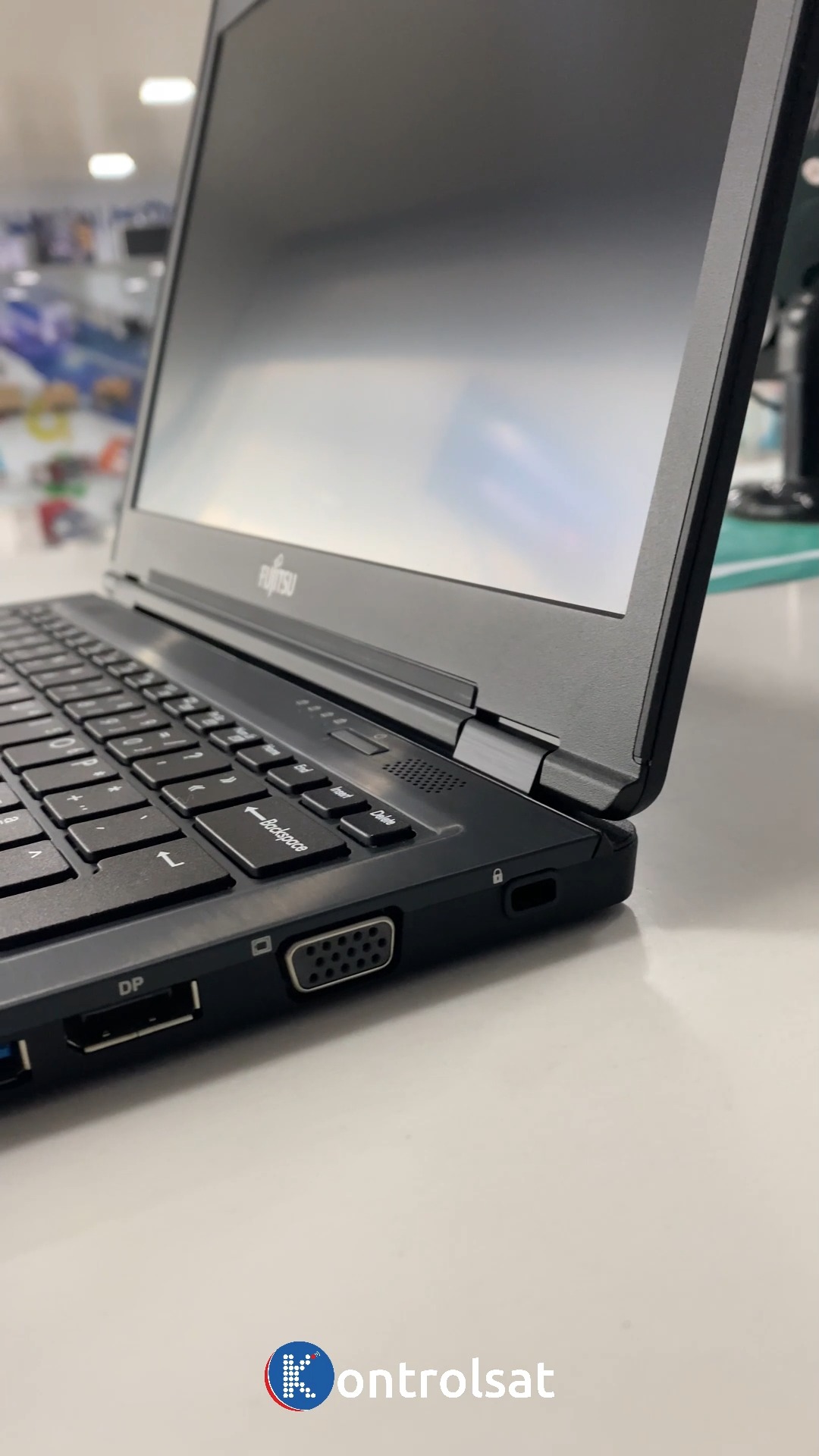 💻 Fujitsu Lifebook U727 – rápido, leve e fiável. Perfeito para quem ...