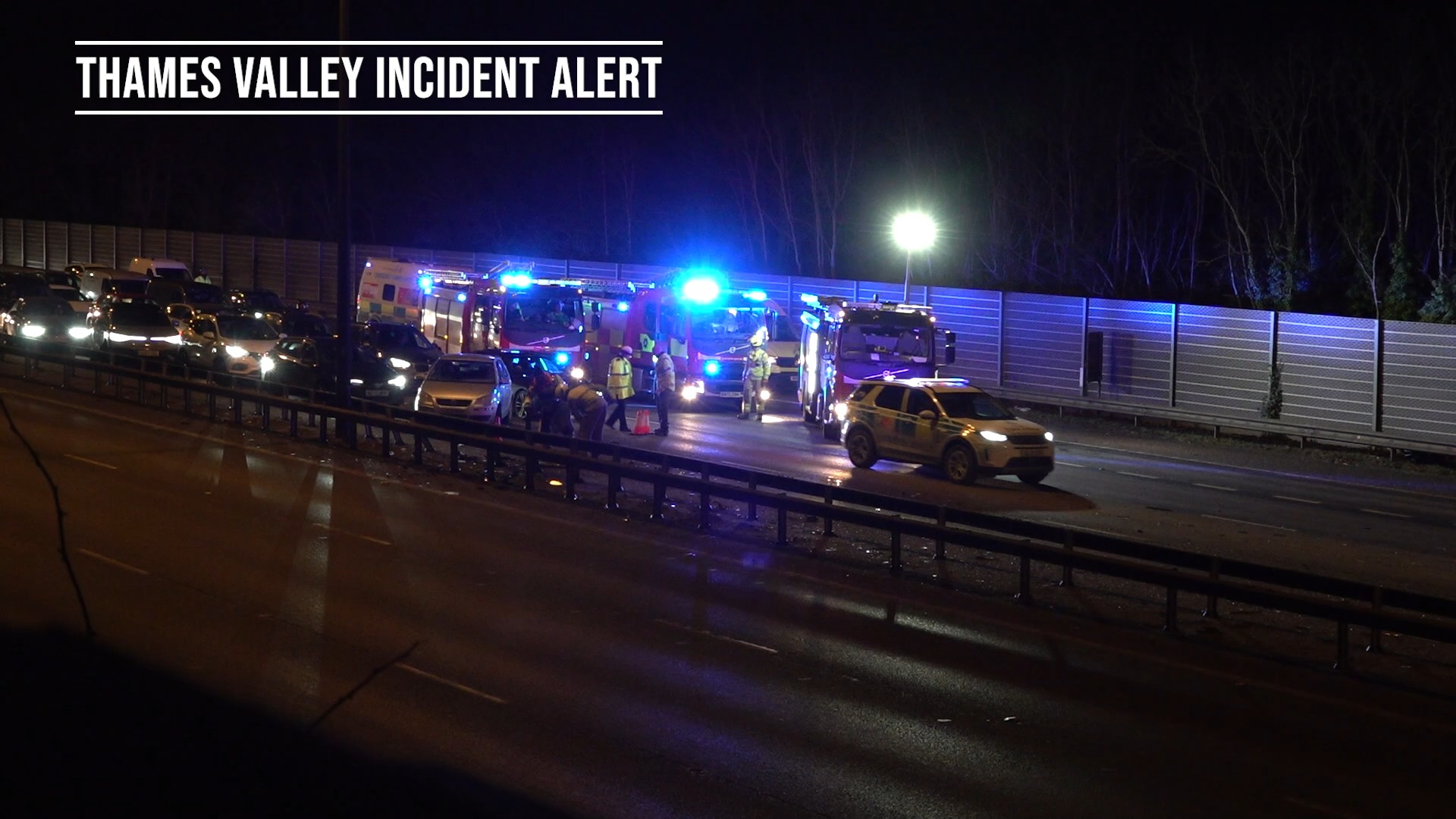 📌 BUCKINGHAMSHIRE: RTC, M40 🟥 UPDATE: Emergency services were called to ...