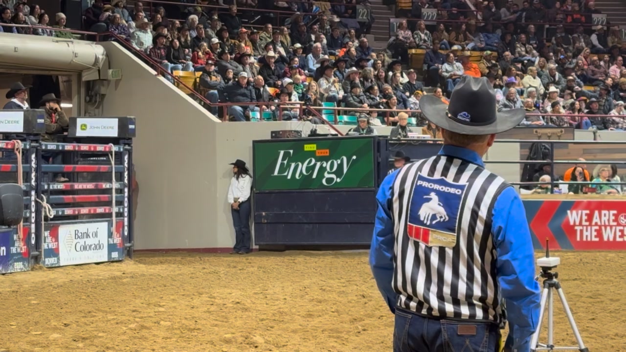 And just like that they do it again! NFR Qualifier, Shali Lord ...