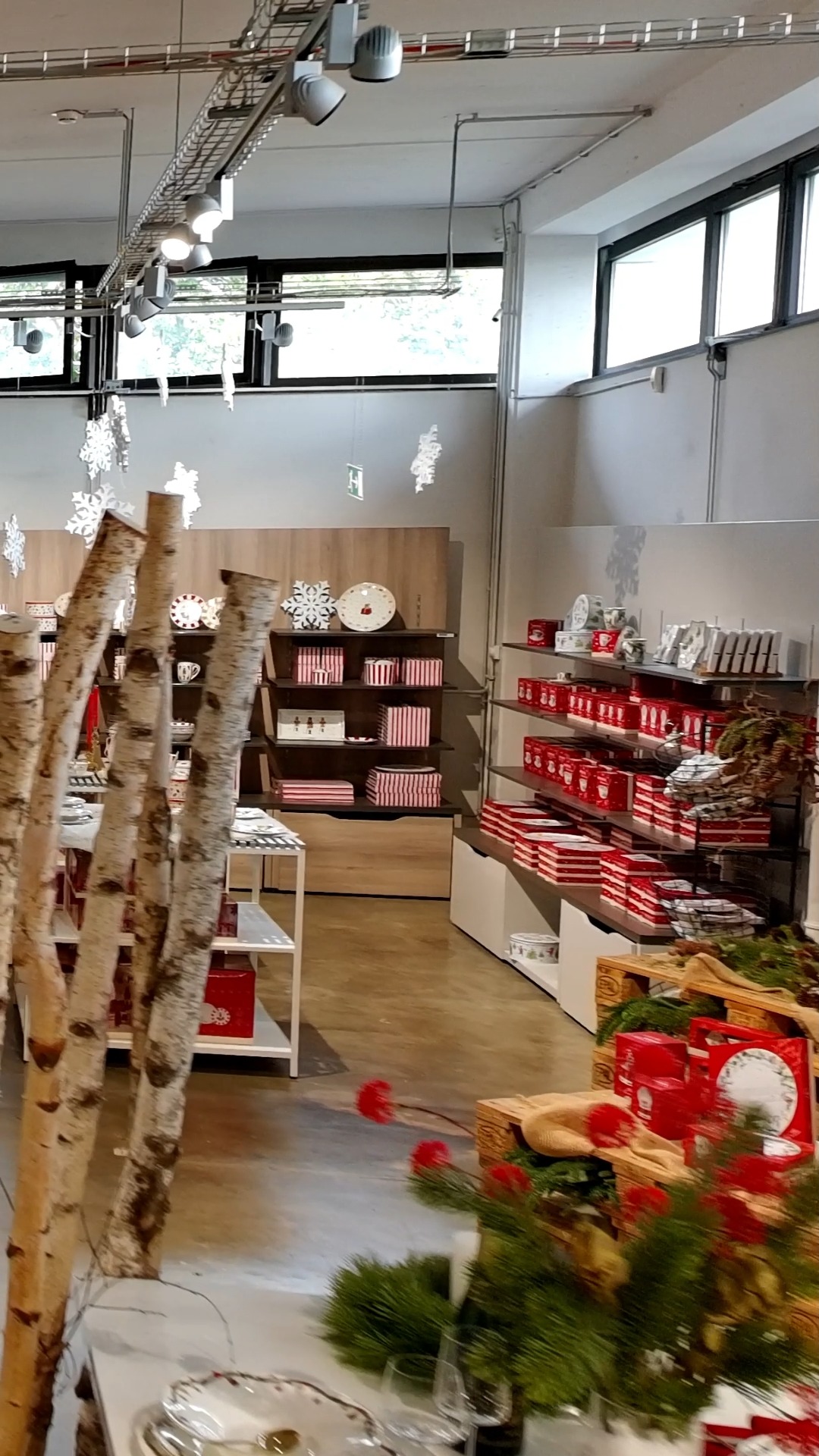 Weiter geht es mit der Outlettour. , Heute in der Hutschenreuther Abteilung 😍, Hier kann man das ganze Jahr, in weihnachtlicher Atmosphäre, shoppen. , Danke für die Aufnahmen: www.mueckphoto.de, #ROC