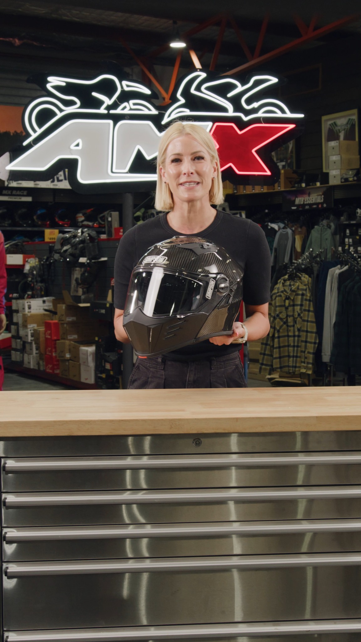 The best of both worlds! Meet the Simpson Darksome Modular Helmet