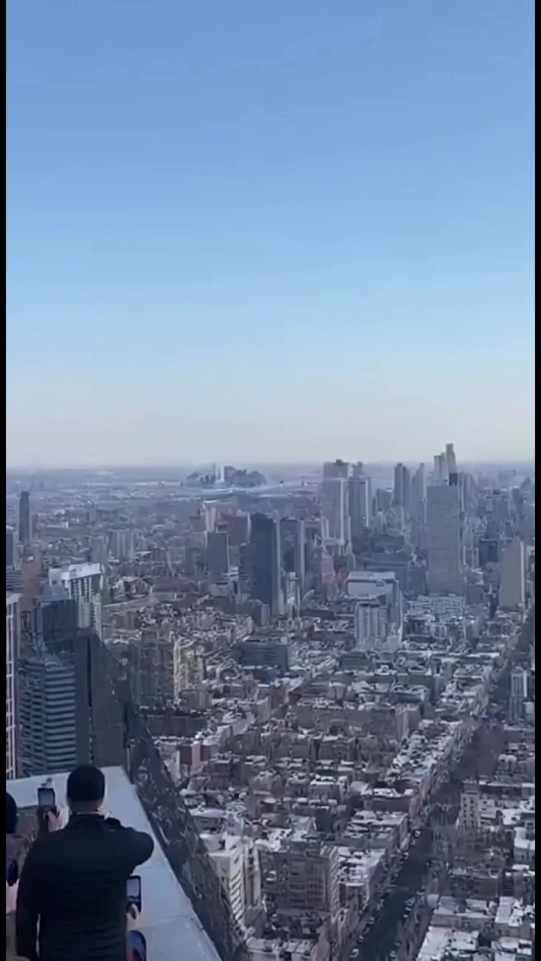 A normal city morning turned into chaos in seconds! From a rooftop, you ...