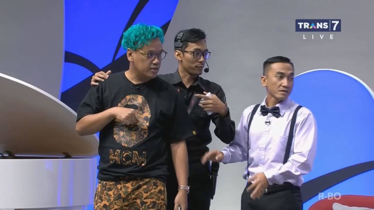 TRANS7 - Kenapa nih Uya Kuya masuk di Studio #HitamPutih...