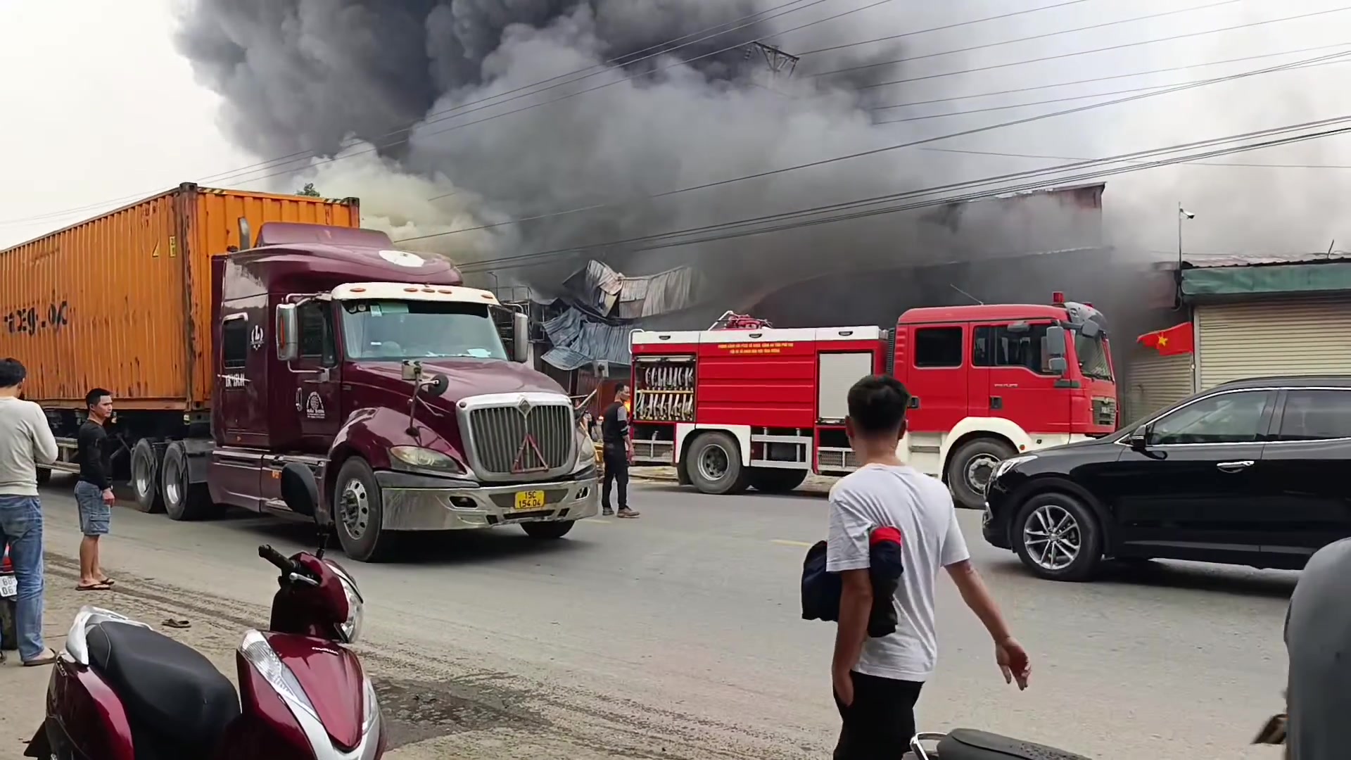 Ít phút trước tại Kho hoa trên QL2, Đại Đồng, Vĩnh Tường, Vĩnh Phúc 🔥🔥🔥 ...