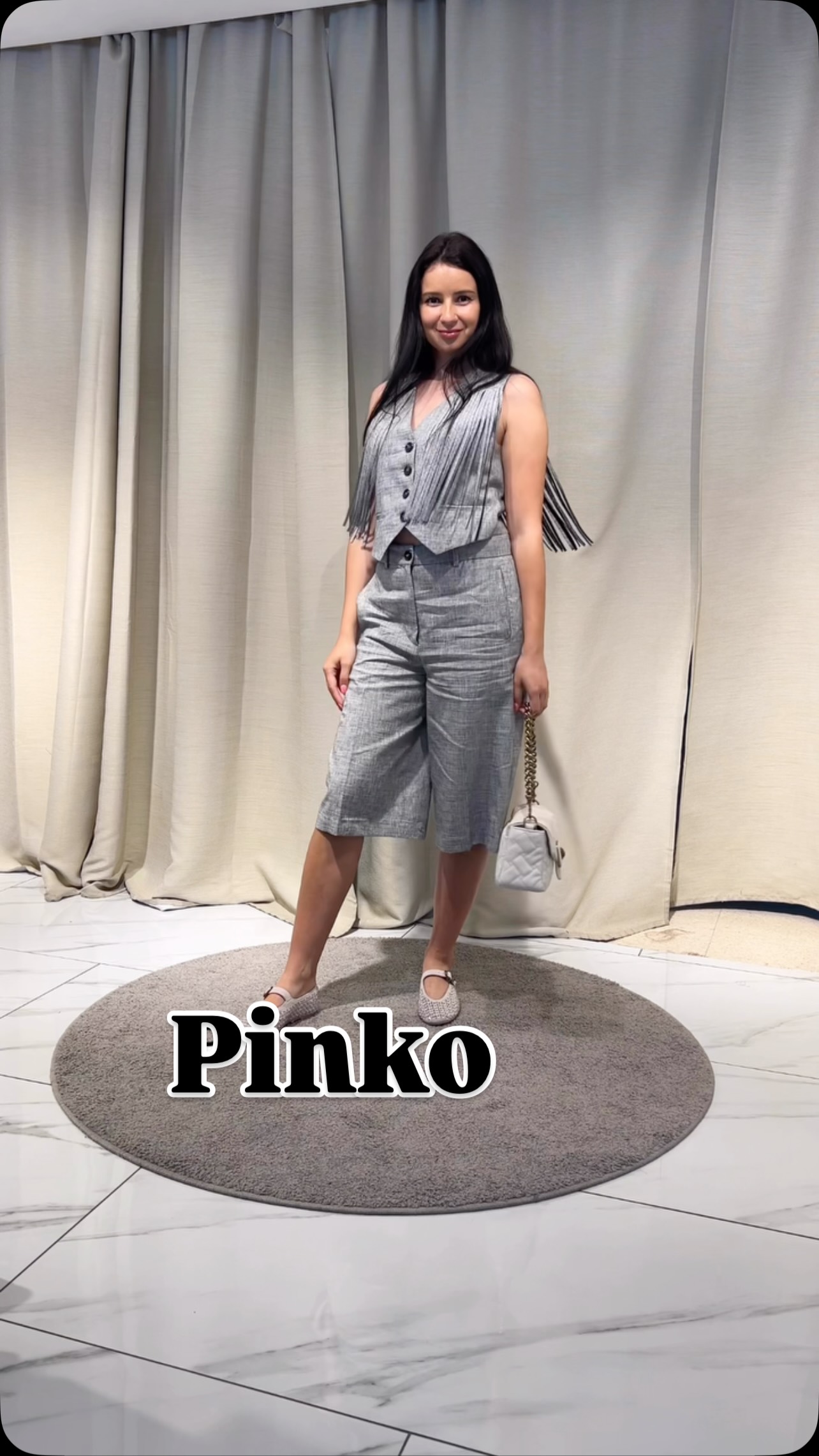 This Pinko set moves exactly how you want it to ? clean, sharp 