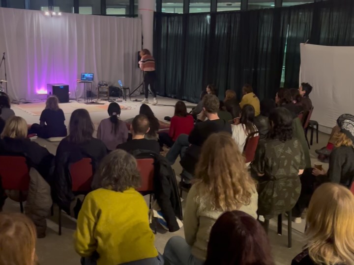 Listen gallery | Glasgow