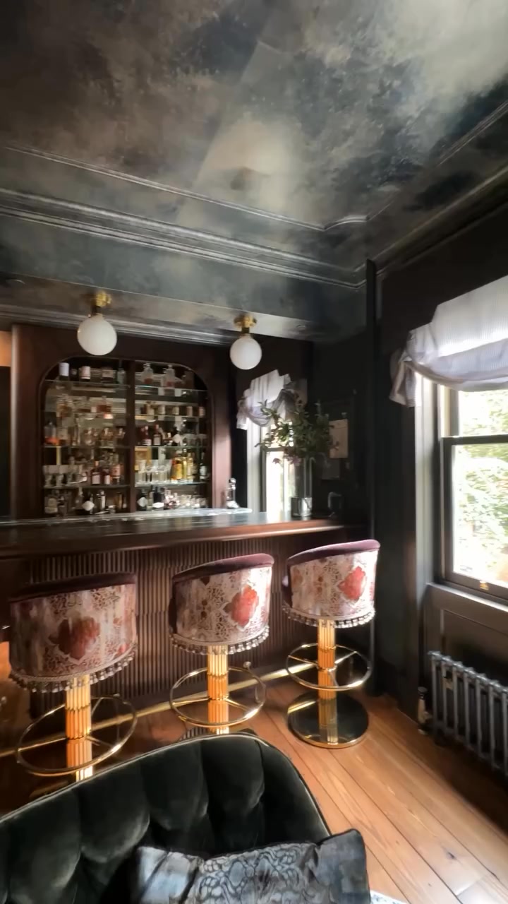 Times they are a-changin', even at Boston's storied private clubs. Thank you to guest Ken Turino for his insights. (Pics of The 'Quin House and St. Botolph Club.) #dresscode #bo