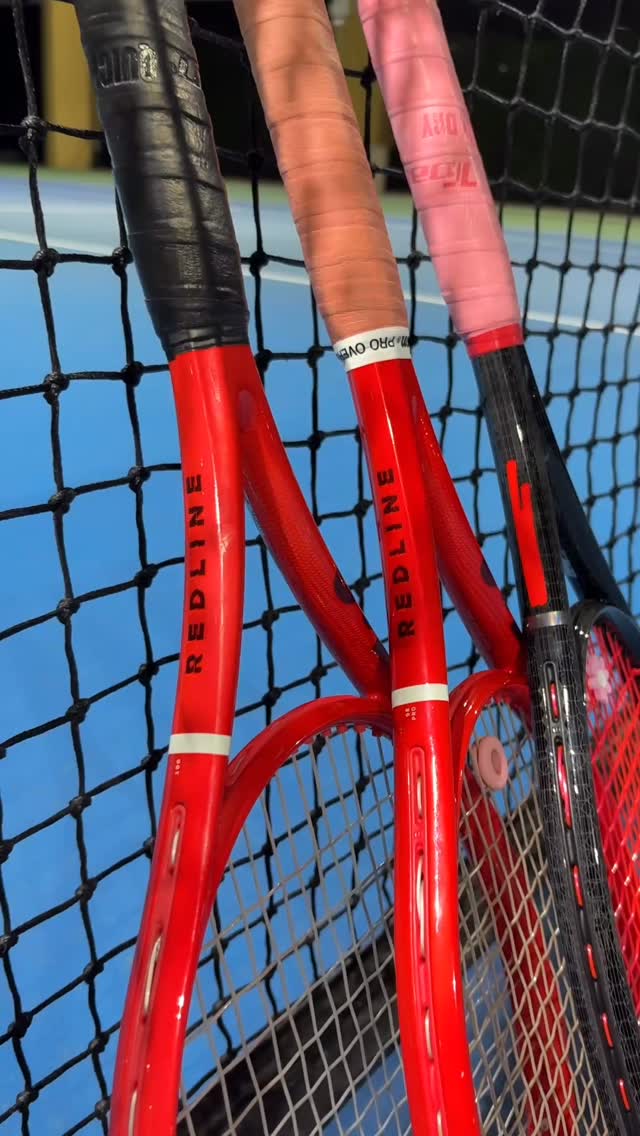 Wilson REDLINE DEFYER テニストピア スペック3 話題沸騰！ウィルソン