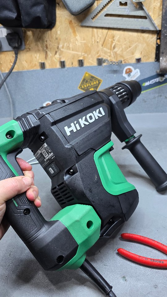 Quick Fix on a Hikoki hammer. The customer says the hammer is a
