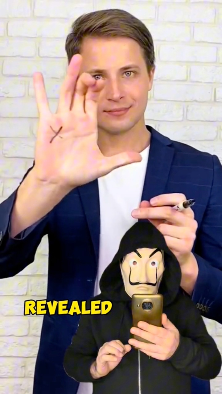 THIS CRAZY MAGIC TRICK REVEALED #fblifestyle #magician #trend #tricks # ...