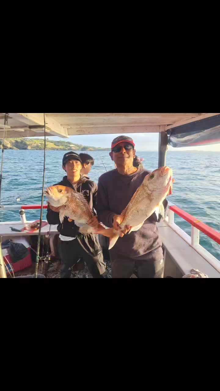 Snapper Fishing Charters on-board 