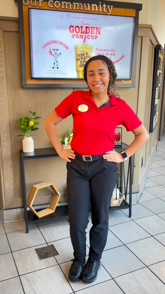 When you work at Chick-fil-A and never have to stress about what to wear 😌❤️, Outfit = already decided every day (except Sunday of course!) 🐔, Want to make picking your outfit this easy? Come join our 