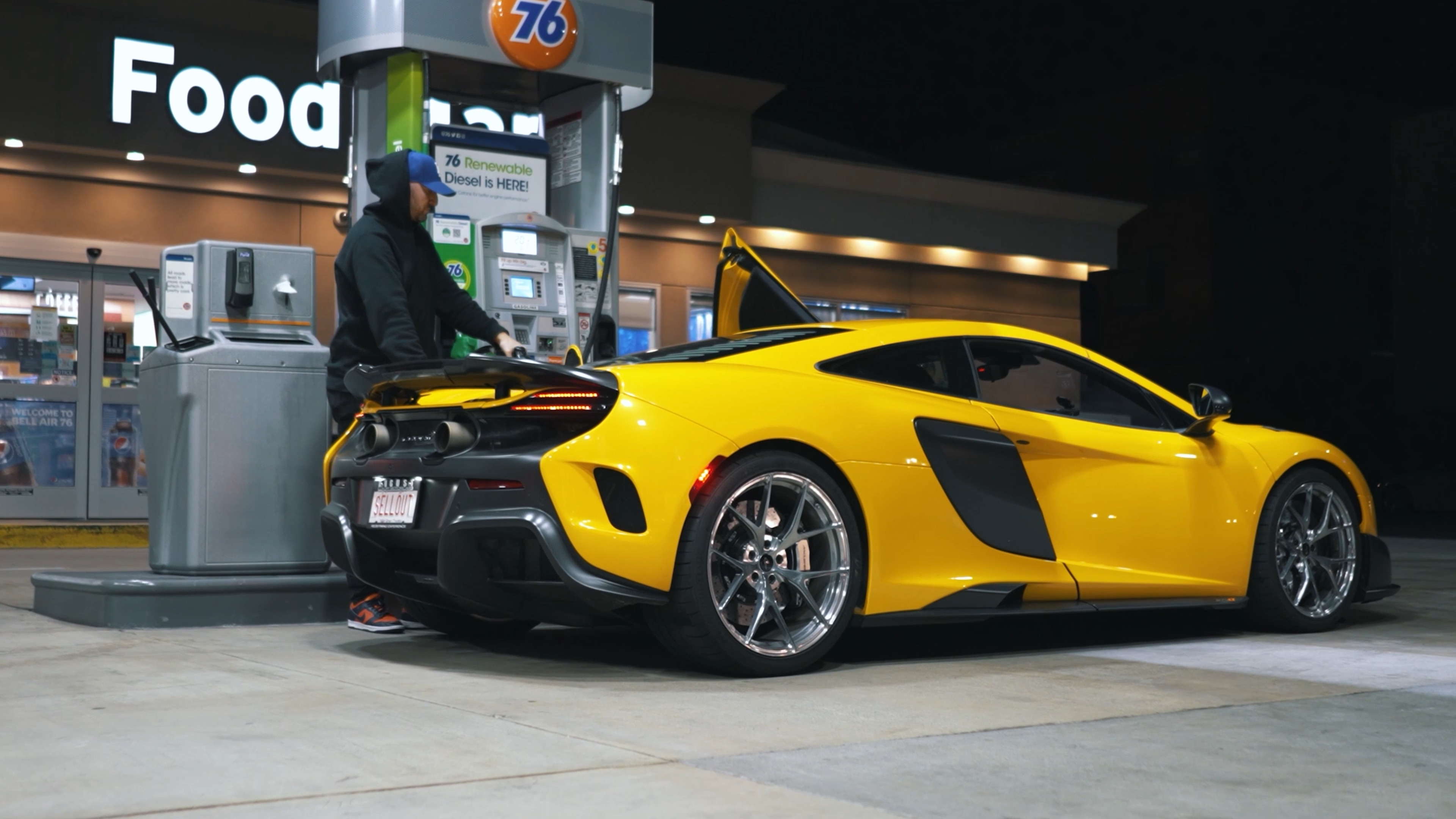 Mclaren 675lt tears up streets | Daily Driven Exotics