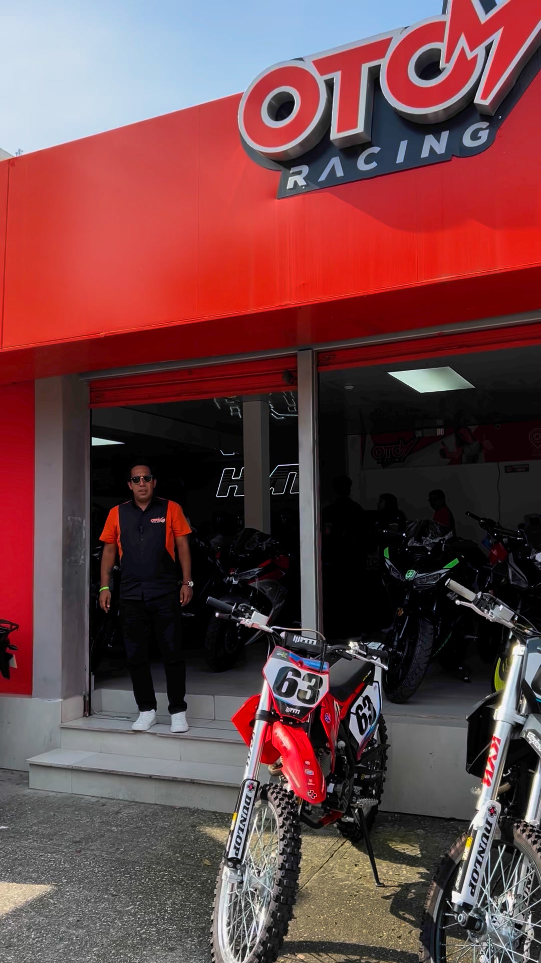 ¡Guayaquil tiene una cuadra llena de motos! Por apertura estamos con ...