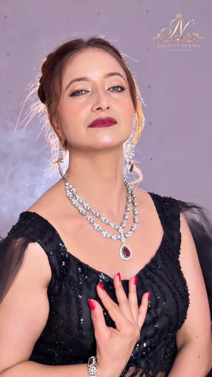 Creating a cocktail look isn’t just about makeup—it’s about creating confidence that walks into the room before you do. ✨🖤, Bold eyes, flawless skin, statement jewellery, and a touch of drama with 