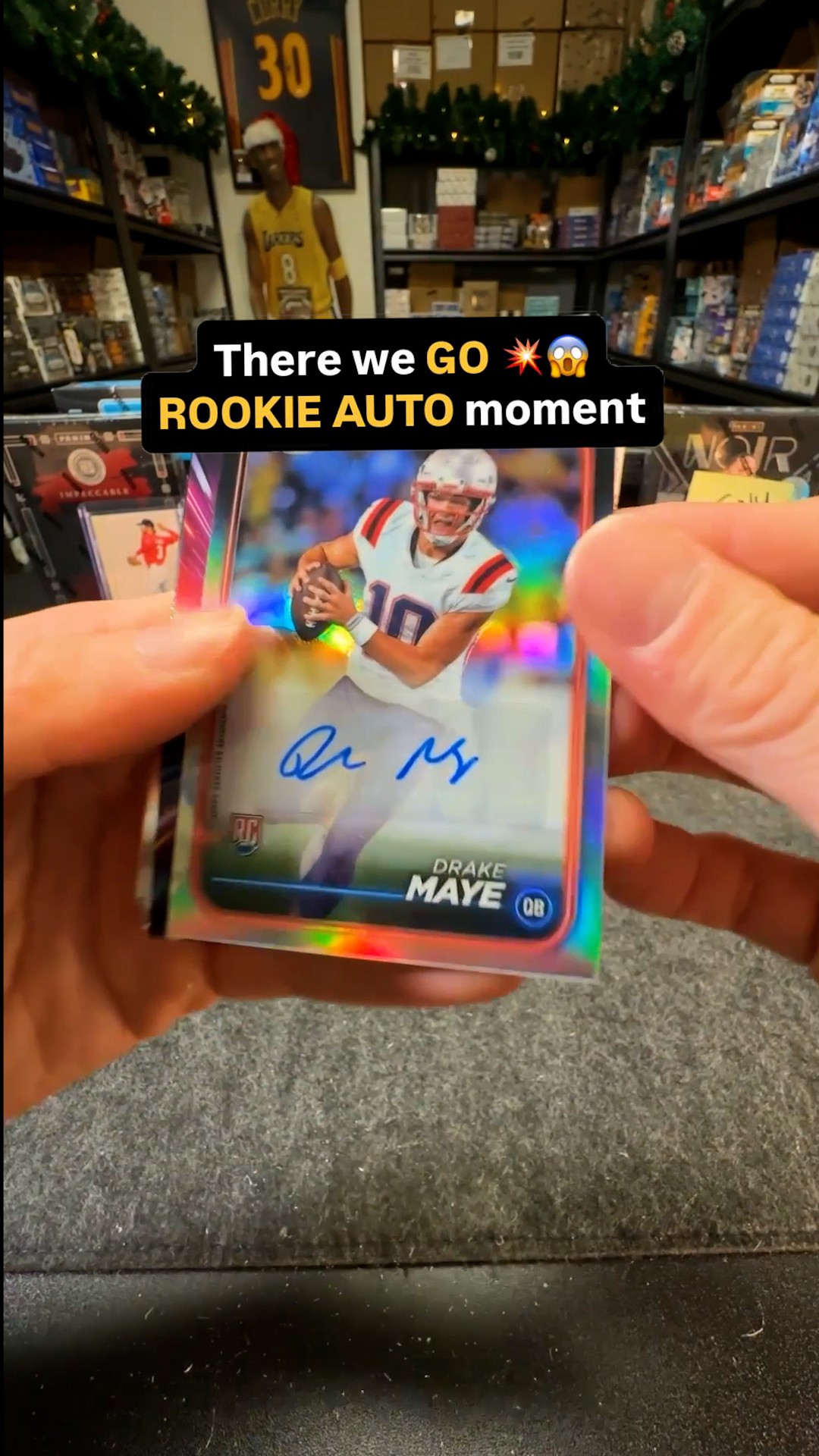 Drake Maye rookie auto 💎 Out of nowhere — last box magic 😳 ⚡ See more ...