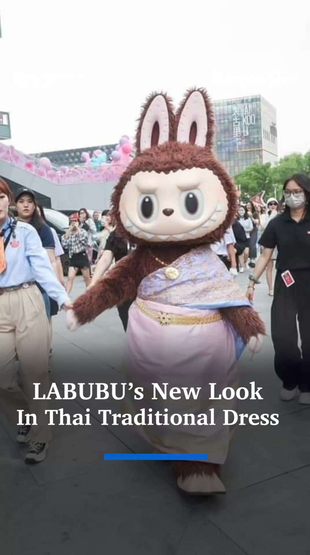 Popular LABUBU made a surprise appearance at the 2024 Thai Festival in ...