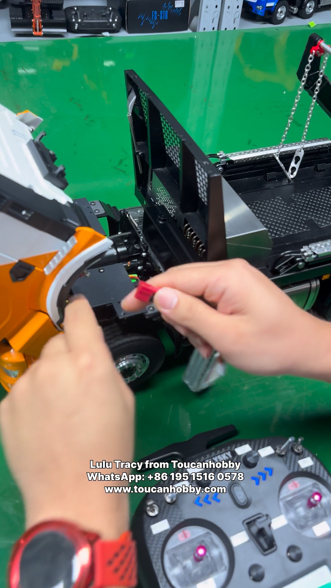 How to turn on your hydraulic skip loader in 1/14 scale with custom ...