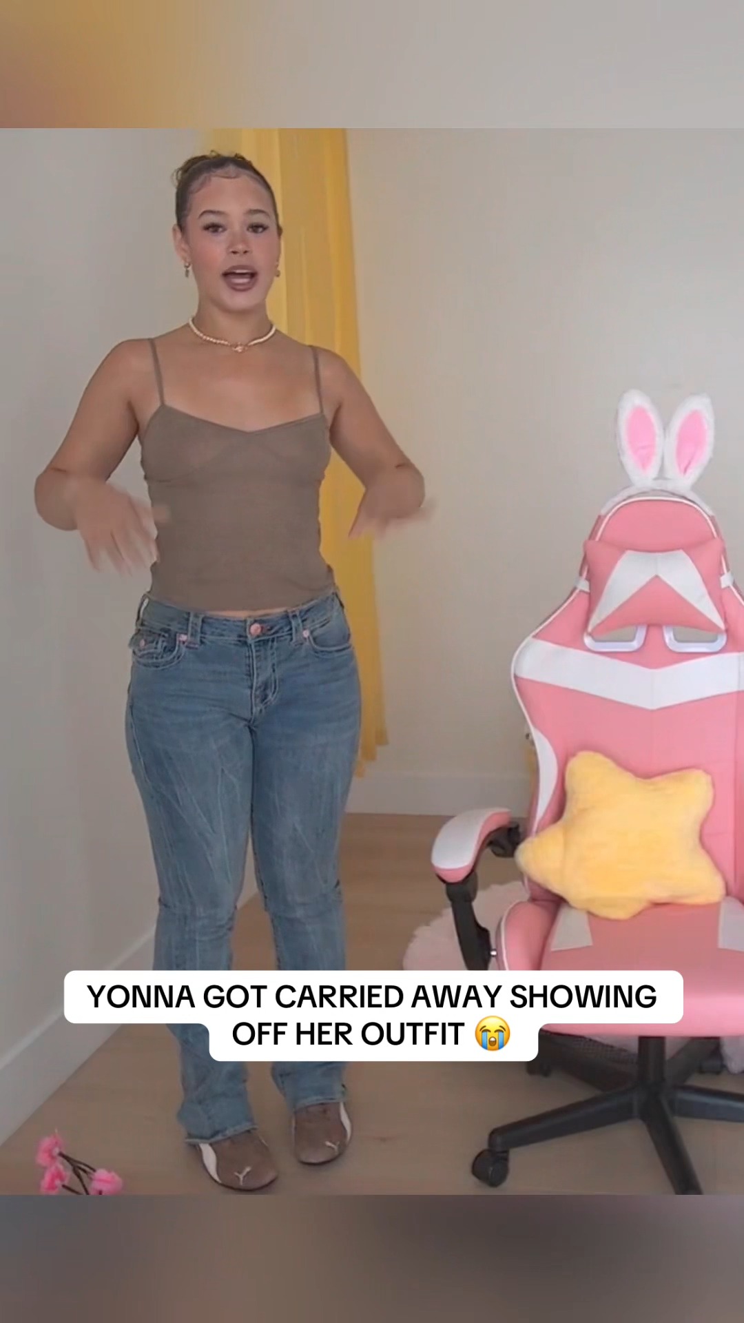 YONNA moving different #yonna | Yonna