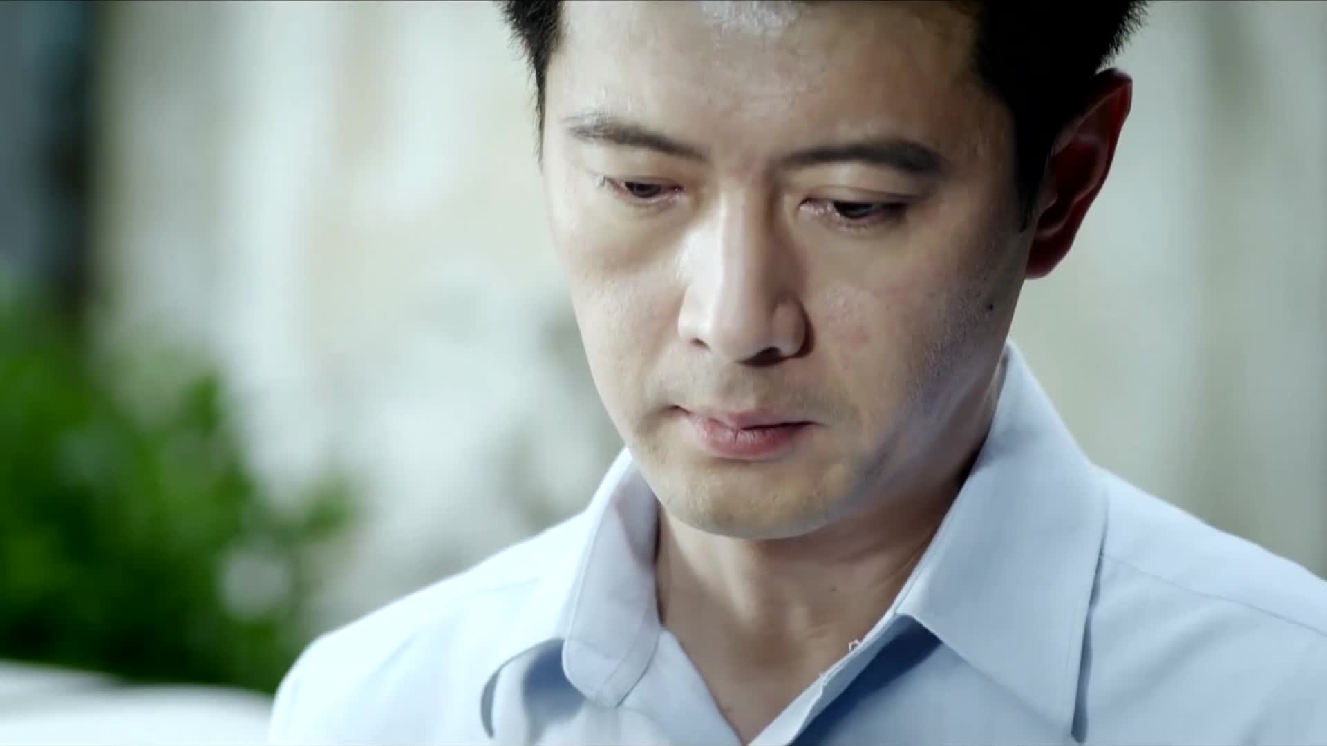 美貌人妻一离婚，已婚男立马动了心思，竟向人妻的母亲献殷勤 | 美貌人妻一离婚，已婚男立马动了心思，竟向人妻的母亲献殷勤 | By CN DRAMA