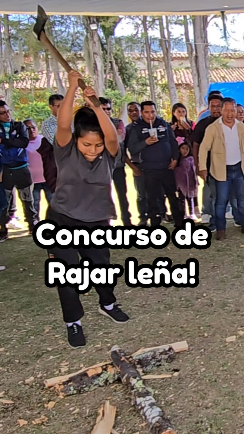 Concurso de rajar leña de mujeres!!! 😱 Se gano!!! | Ali Guadarrama ...
