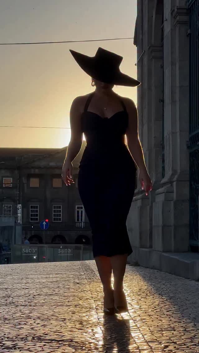 bond girl dress James this Summer 🖤 | Каріна Лірчук Be the femme fatale Black Dress Code | Diamonds are forever My Height is:3'5
