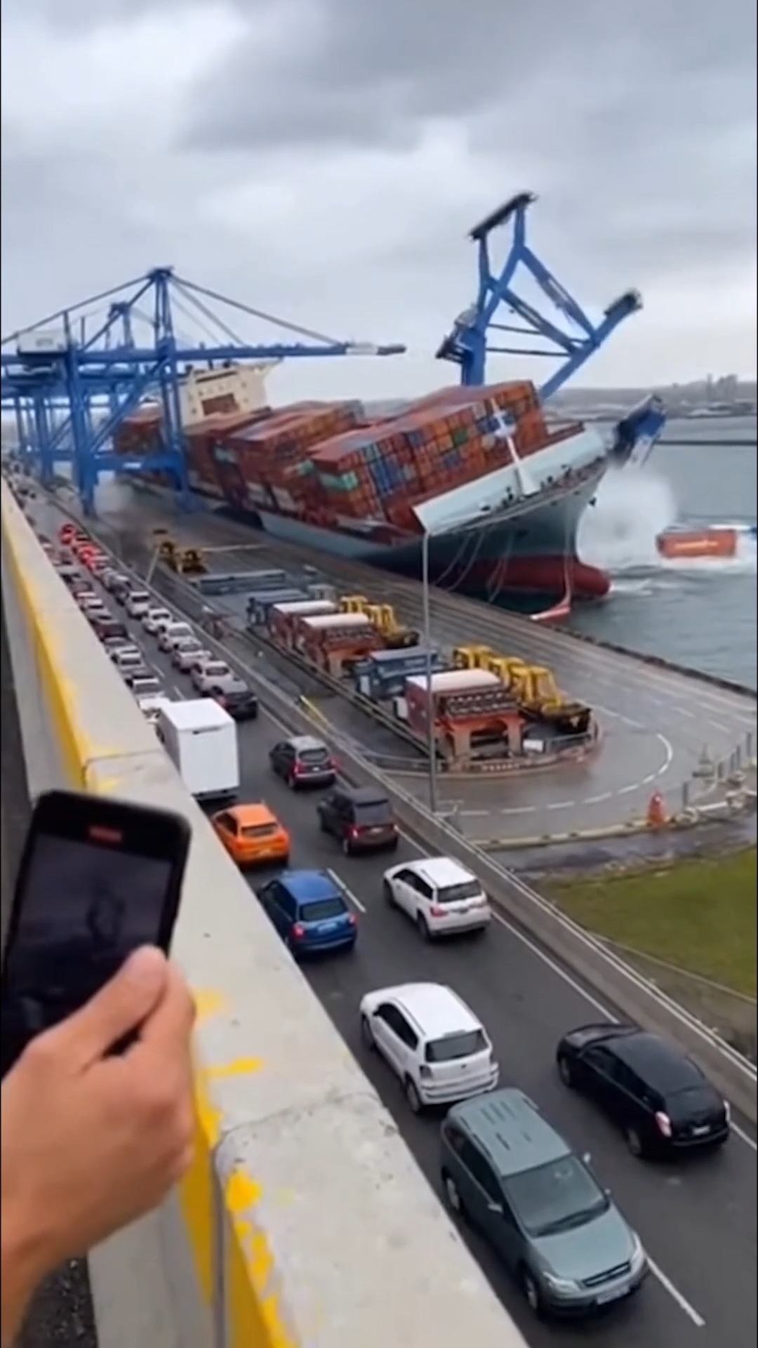 Port Chaos: Cargo Ship Topples Giant Cranes Rotterdam, Netherlands ...