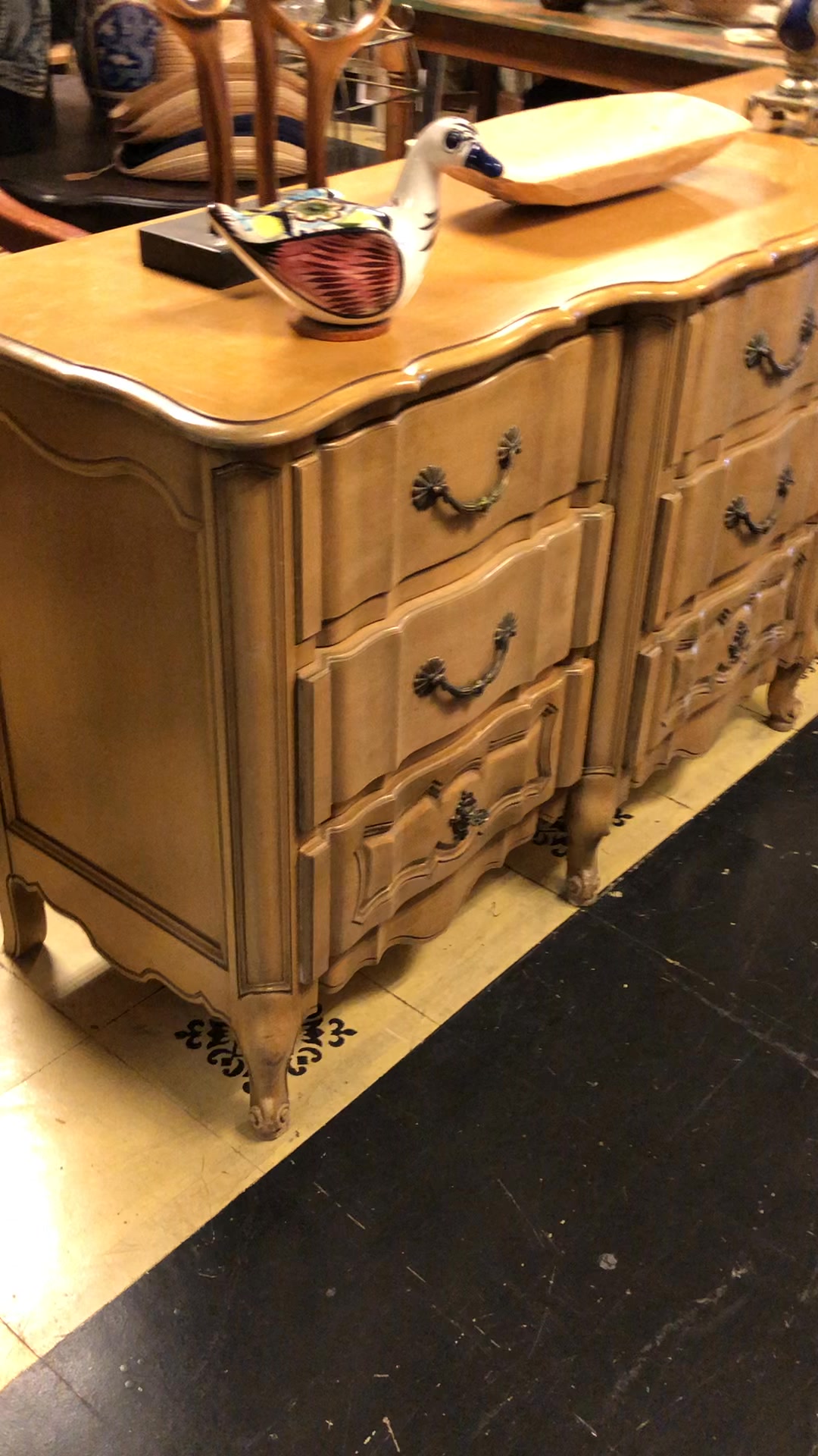 VINTAGE!!!!! This is the place for your vintage finds. New UNEEK