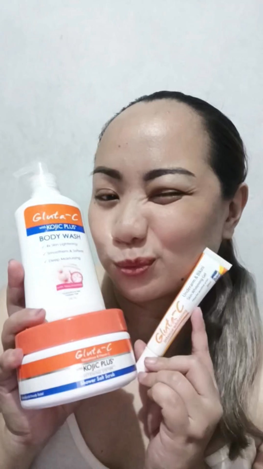Gluta-C Kojic Plus Body Wash, Scrub & Whitening Gel Review