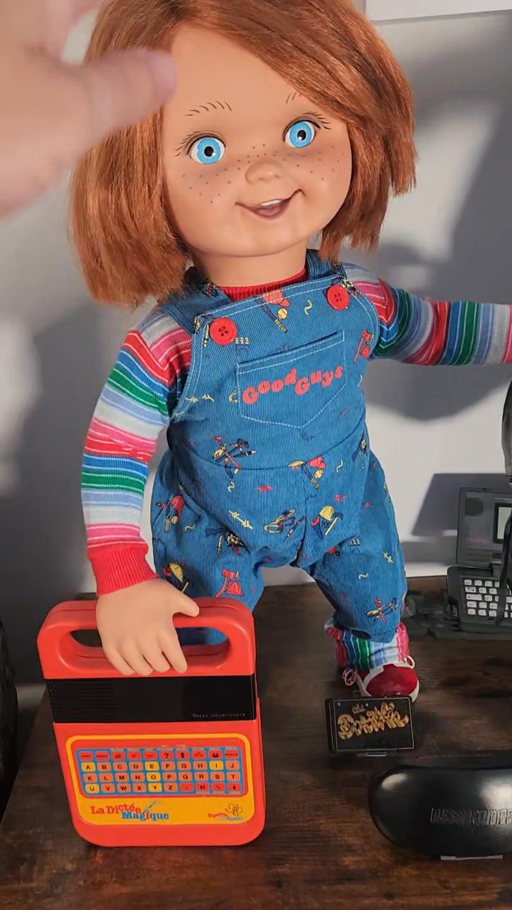 Figurine Chucky Pliable Et Articulée - The Noble Collection - 14 Cm - Accessoire Couteau Inclus - Collectionneur Et Fan Dès 17 Ans