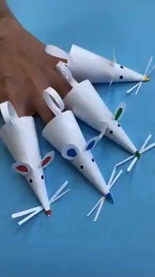 Fun with paper mice/ rats for Year of the Rat! These are simply ...