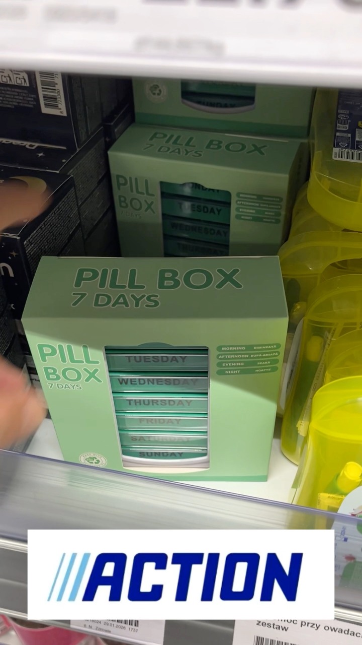pill box / un pilulier / #action | Reree Finds