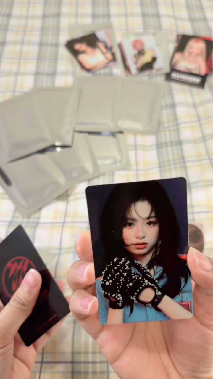 CHIQUITA 2nd Anniversary ERA II : MEMORY PACK Memory Photocard Set