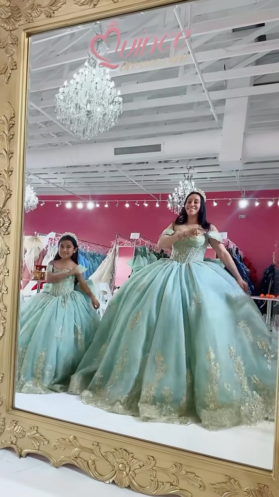 dress stores for quinceanera 💖 Thank you to our amazing #models and their supportive parents! 🥰 It was an honor having you with us at NYFW 👑✨ #quinceañera #sweet16 #quinceanera #misquince ✨ | Elegant Boutique Quinceaneras 1pc Wedding Champagne Rose brand:Helen Kaminski Dresses:3-6  months Long