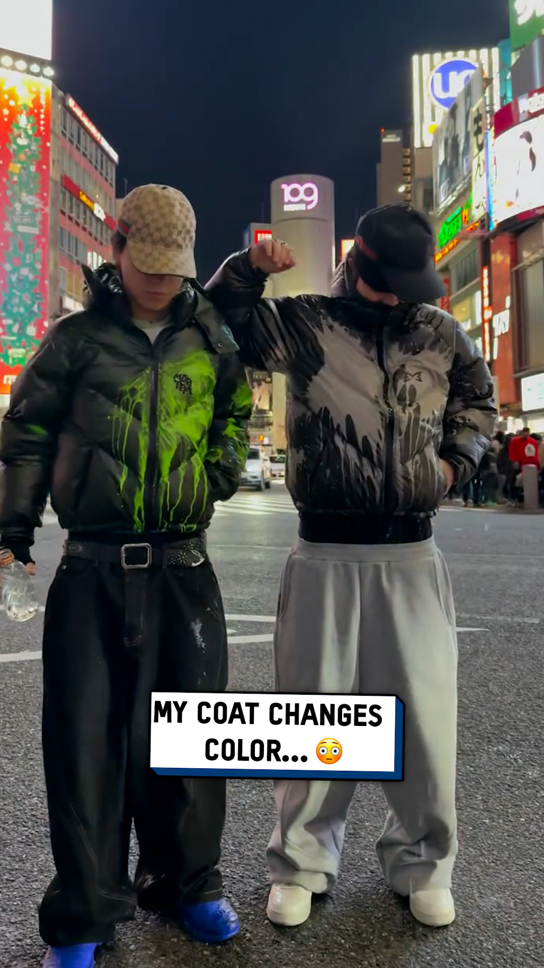 These coats can change color 🤯🎨 #fashion #coat | UNILAD Tech | Facebook