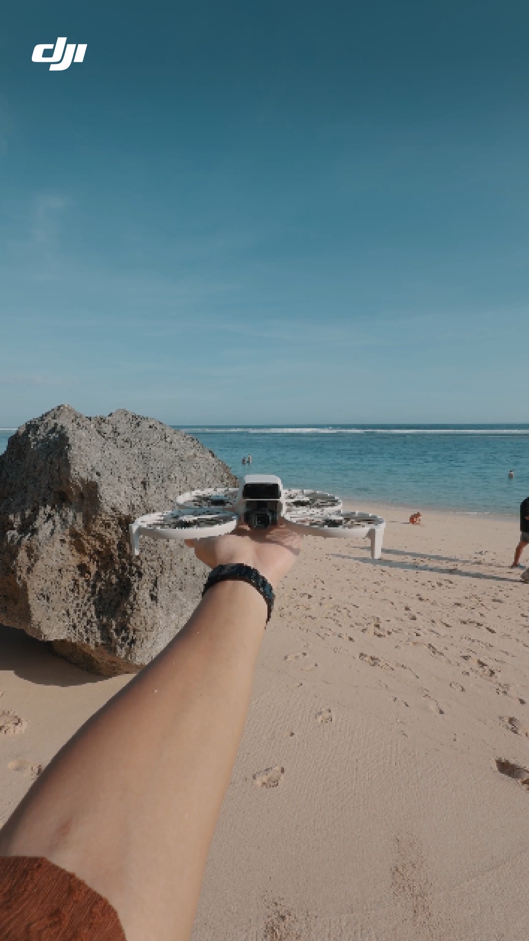 tried-the-djiflip-tutorial-by-the-sea-smooth-pull-away-endless-view
