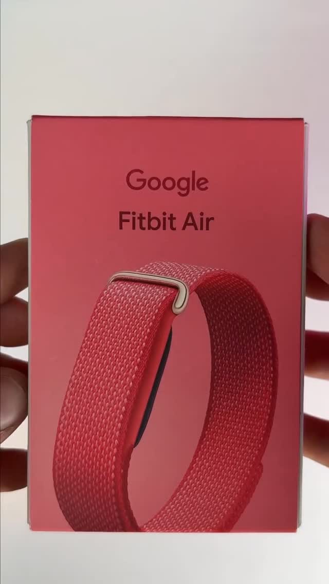 Unboxing the Google Fitbit in Berry 🍓✨ Minimal design. Powerful