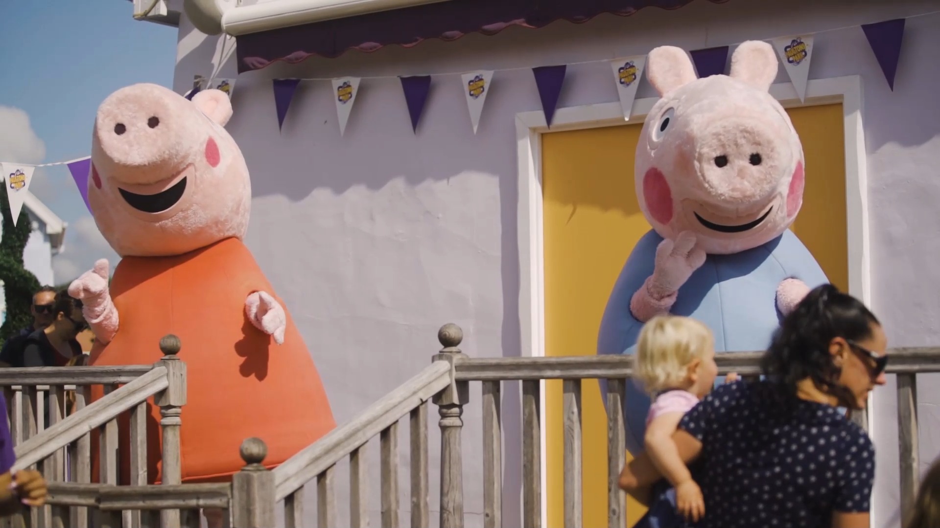 Peppa's Big Balloon Ride | balloon, sky | 🎈🐷 Take to the skies on this ...