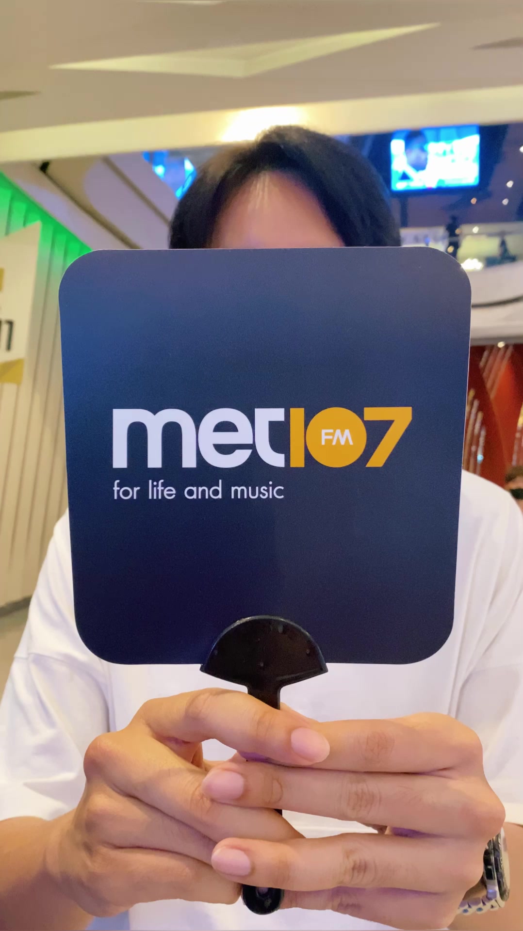 🎤 ดีเจ บอม ชวน METSTER มาดูภาพยนตร์ที่ SF CINEMA 📽 กับกิจกรรม MET Movie ...