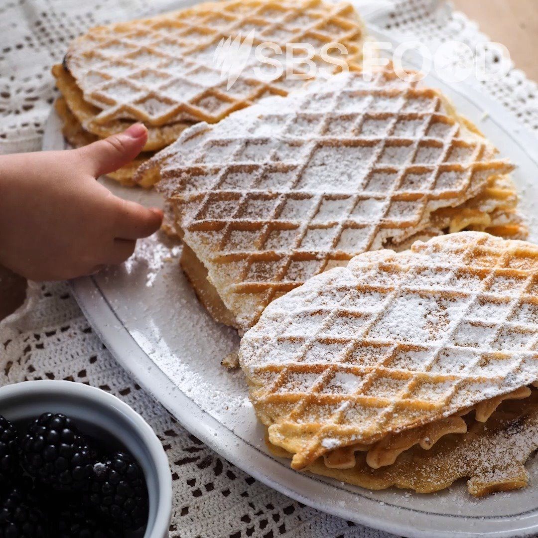 Pizzelle (Italian stovetop waffles) Cook like an Italian Silvia