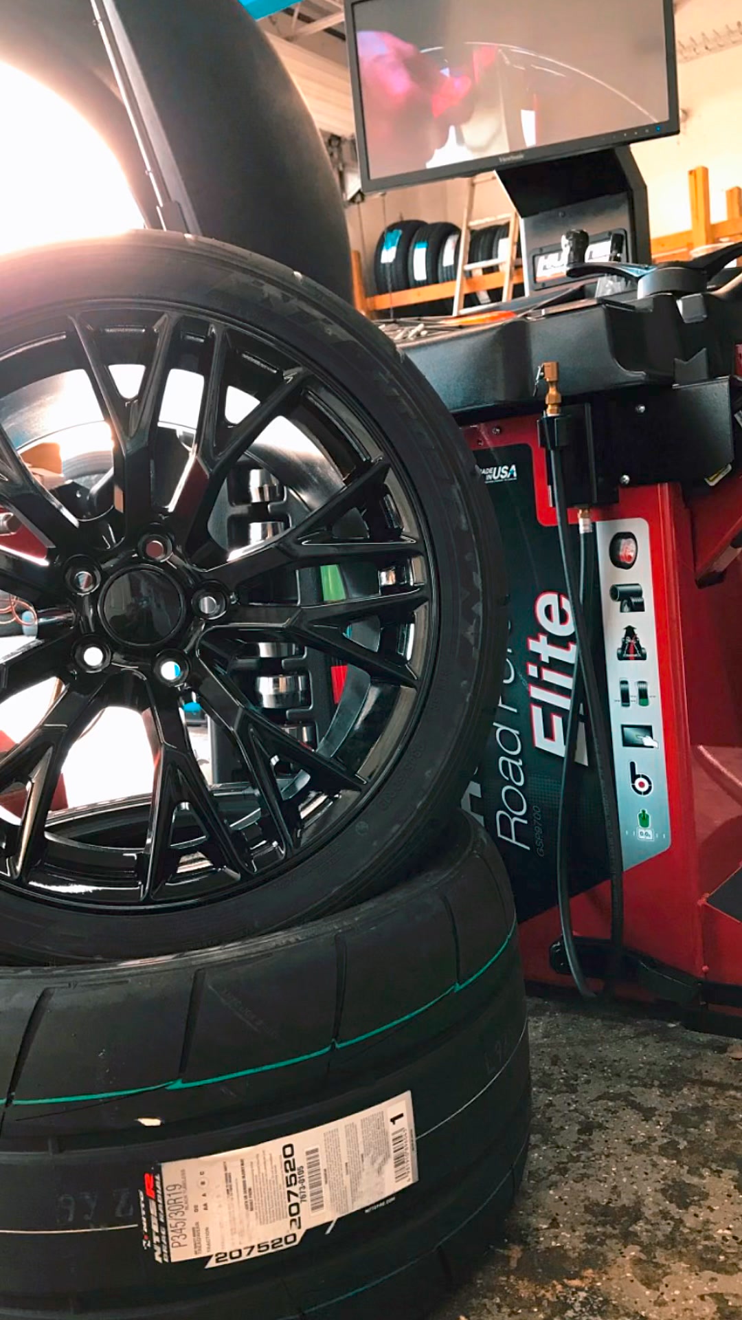 LR Wheels N Lifts | Tampa FL