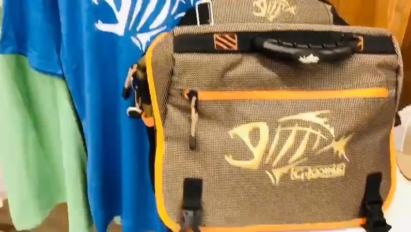 camo herschel backpack backpack Supply Co | Herschel Retreat - 23L Color:Orange Slush Spain Shimano Super Baitrunner 6000 resistant properties to protect