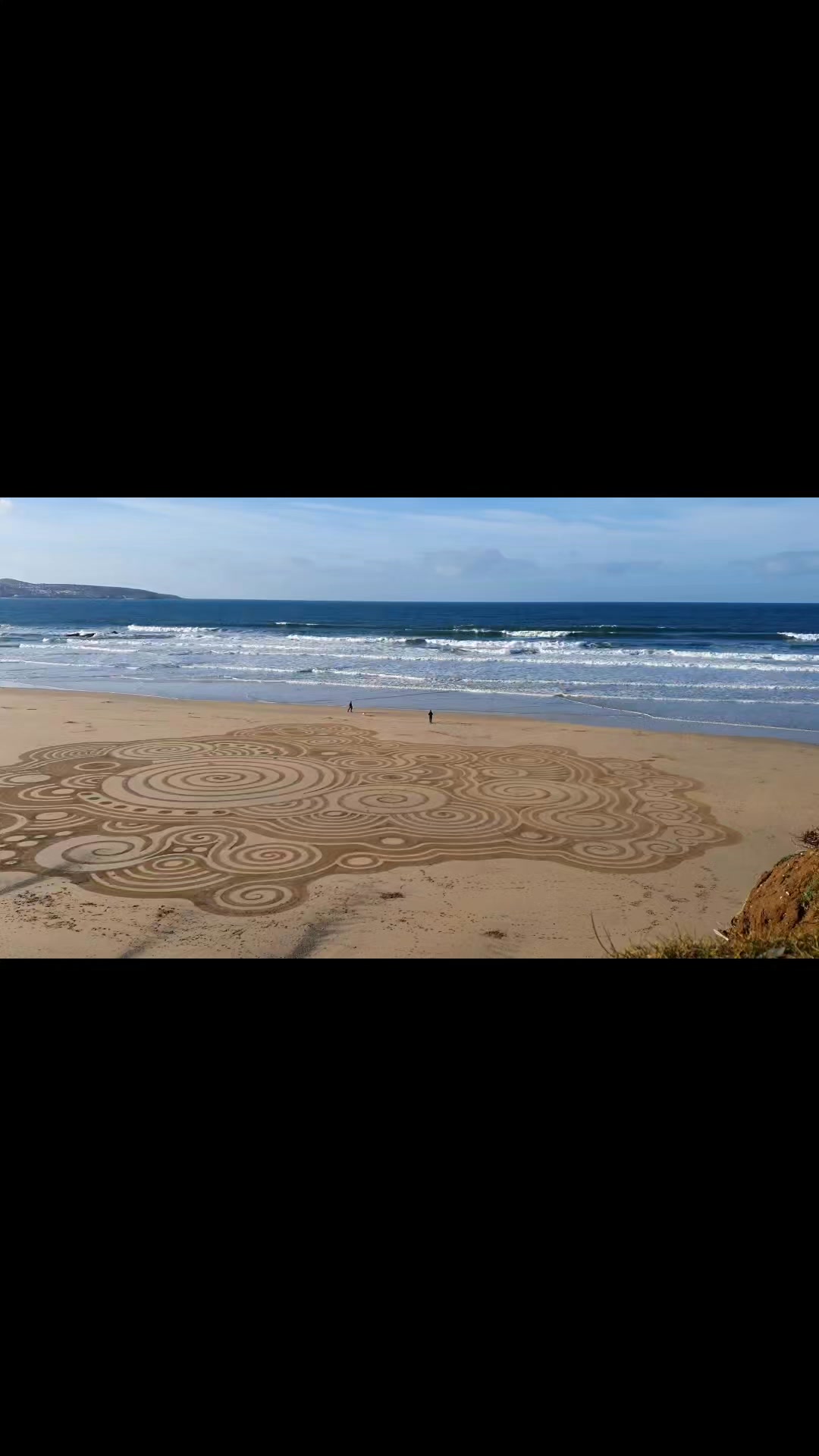 One Man And His Rake - Sand Artist - Chris Howarth