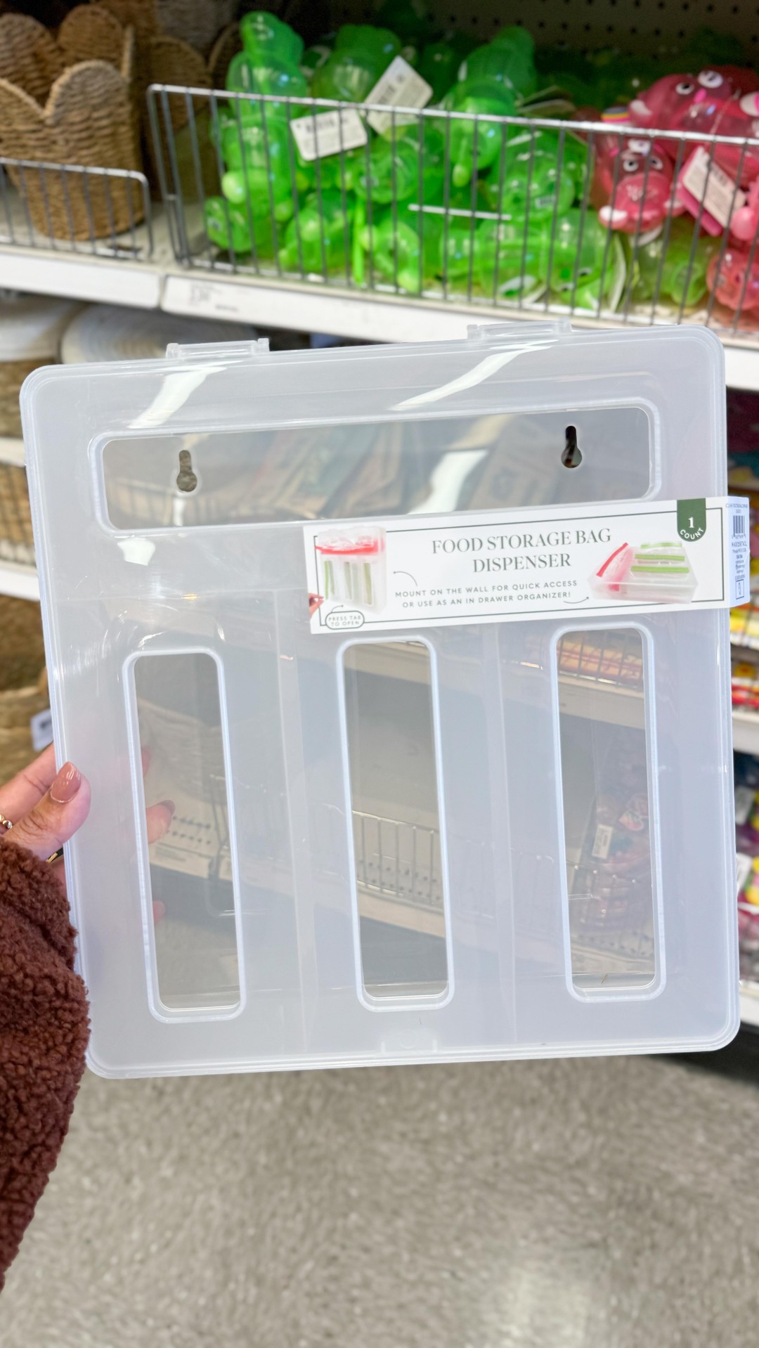 Home organizing on a budget, all under $5 🙌🏽 If you have been wanting ...