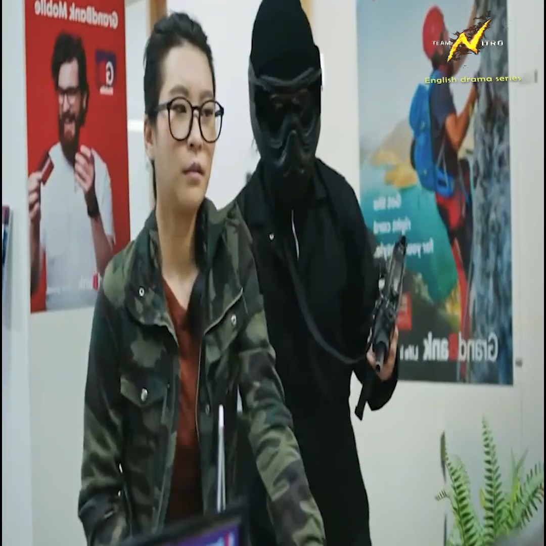 Charlie and Rex witness an armed robbery during a trip to the bank ...
